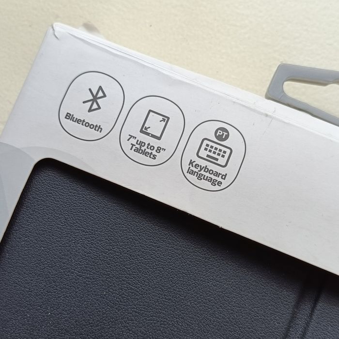 Capa com teclado para tablet de 7 polegadas ou 8 polegadas