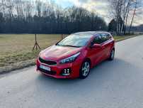 Kia Ceed Szklany dach, czarny środek GT line