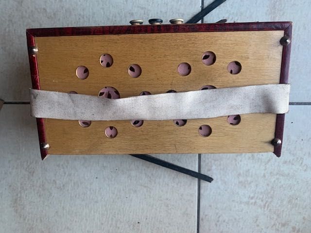 Akordeon diatoniczny heligonka SHULZMARKE 25x26x14cm na części zabytek