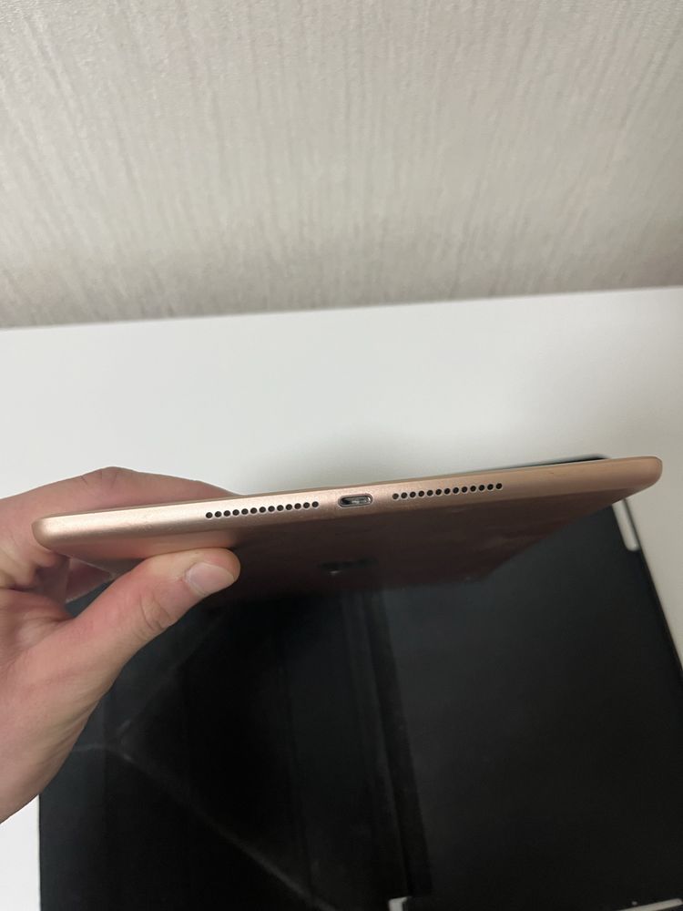 Ipad 6 32 gb 2018 рік