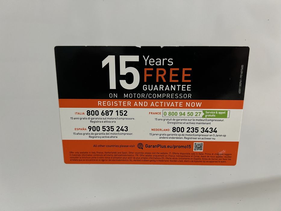 Продається холодильник б/у з морозильною камерою, стан робочий