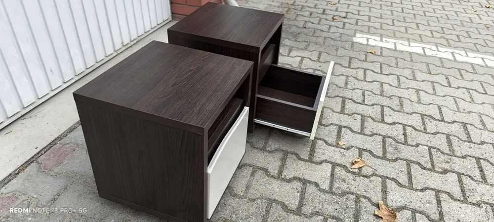 Szafki nocne do sypialni do łóżka