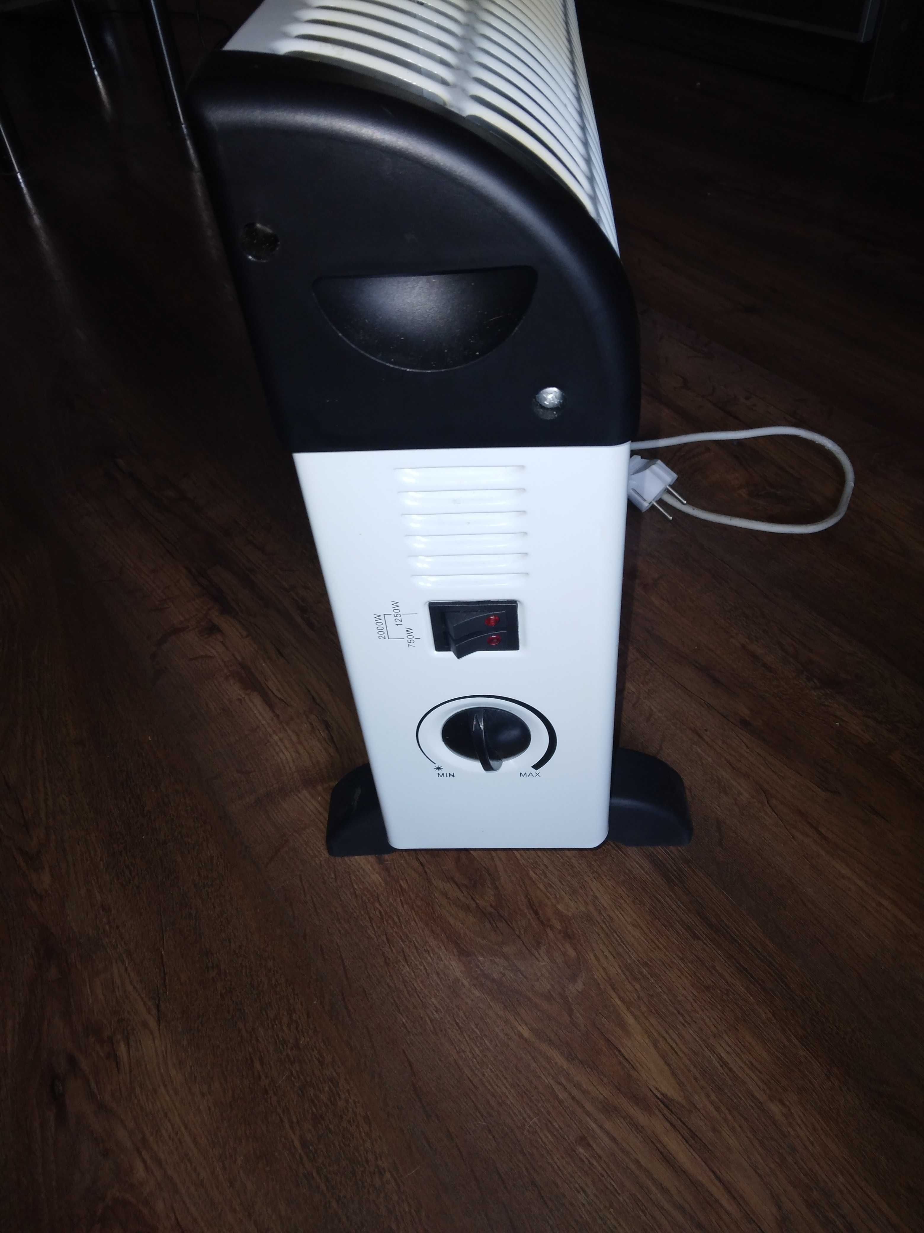 Konwektor Grzejnik Konwektorowy 2000 W Fine Elements
