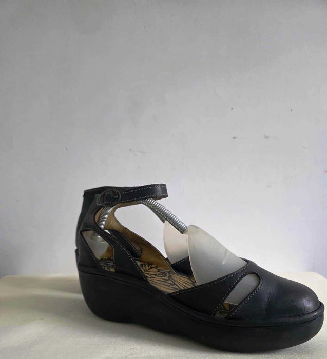 Fly London buty Yunafly