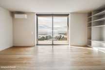 Apartamento T3 Duplex aos Jardins da Arrábida com Vistas de Rio e Mar