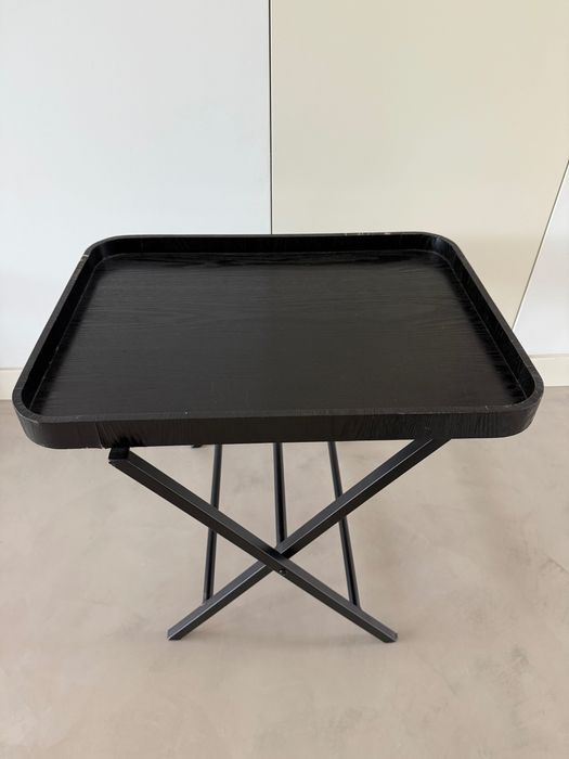 Mesa de centro / apoio preta de madeira / mdf