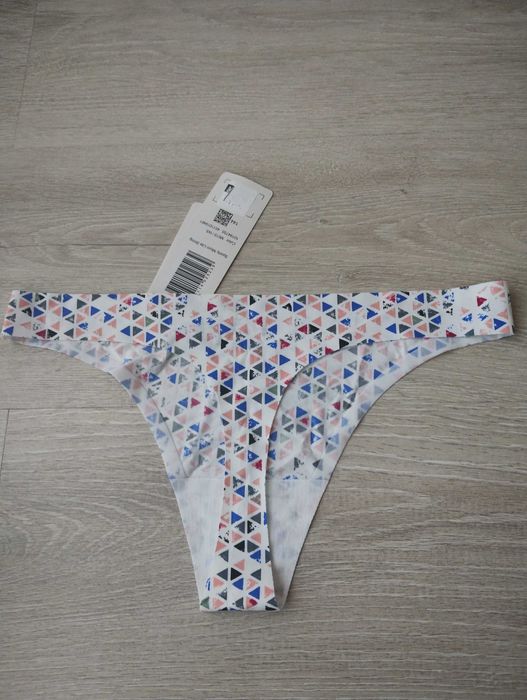 Majtki Triumph Sporty Lite String rozmiar XS