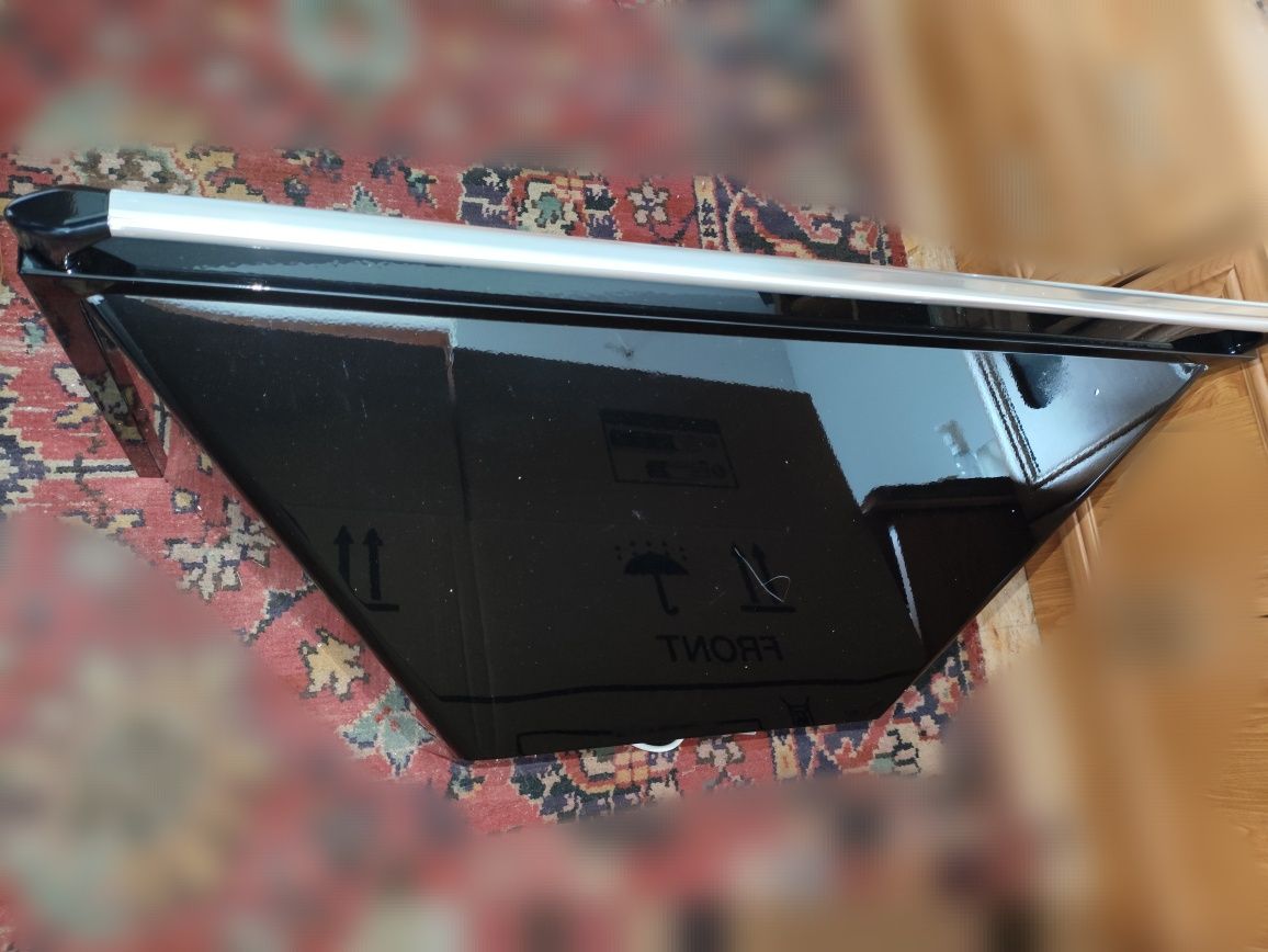Okap przyścienny SMEG 90 cm szer KT90BLE linia Victoria