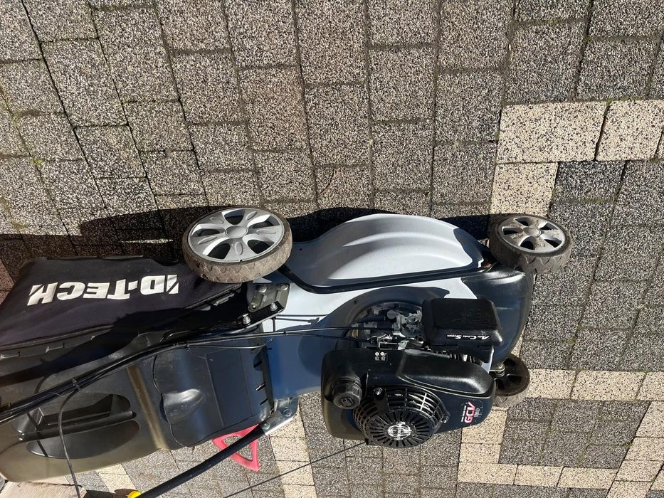 Kosiarka spalinowa honda