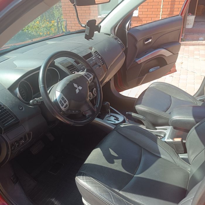 Продам Митсубиси аутлендер ХЛ