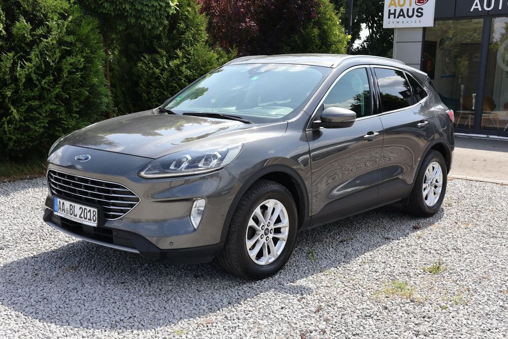 Ford Kuga Tempomat, Nawigacja, Grzane Fotele, Czujniki / Kamera, Ekran HUD.