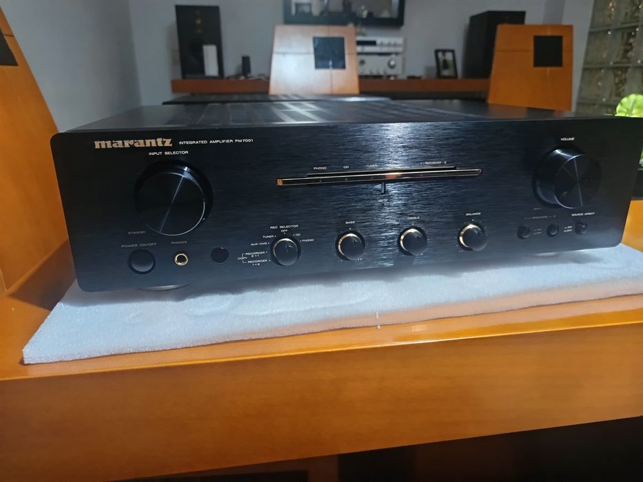 Marantz PM 7001 amplificador stereo
