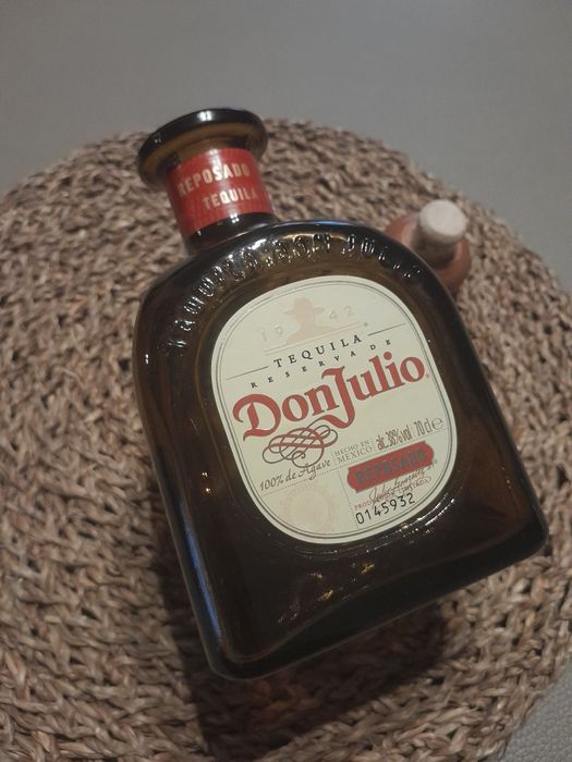 Garrafa vazia para colecção  DonJulio