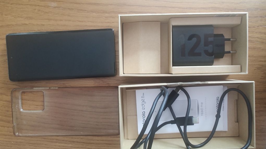 Telefon Motorola edge 30 Ultra 16Gb Ram/256. Android 15