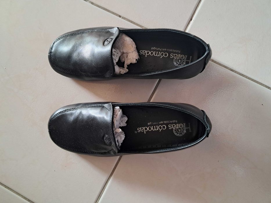 Vendo 4 pares de sapatos de senhora