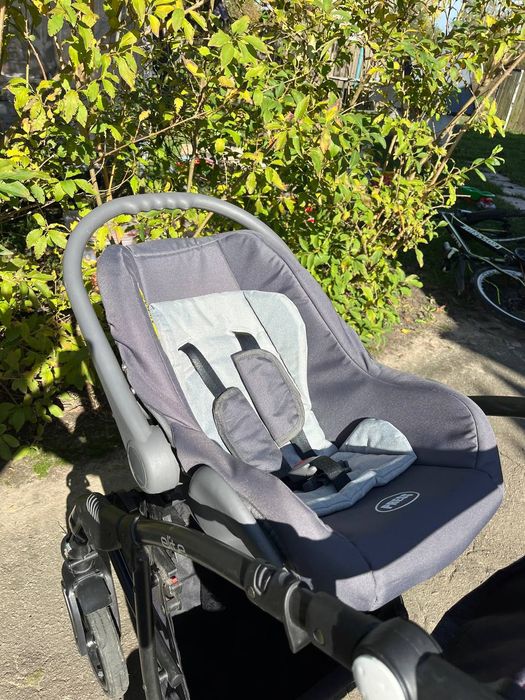 Коляска 3 в 1 в дуже гарному стані