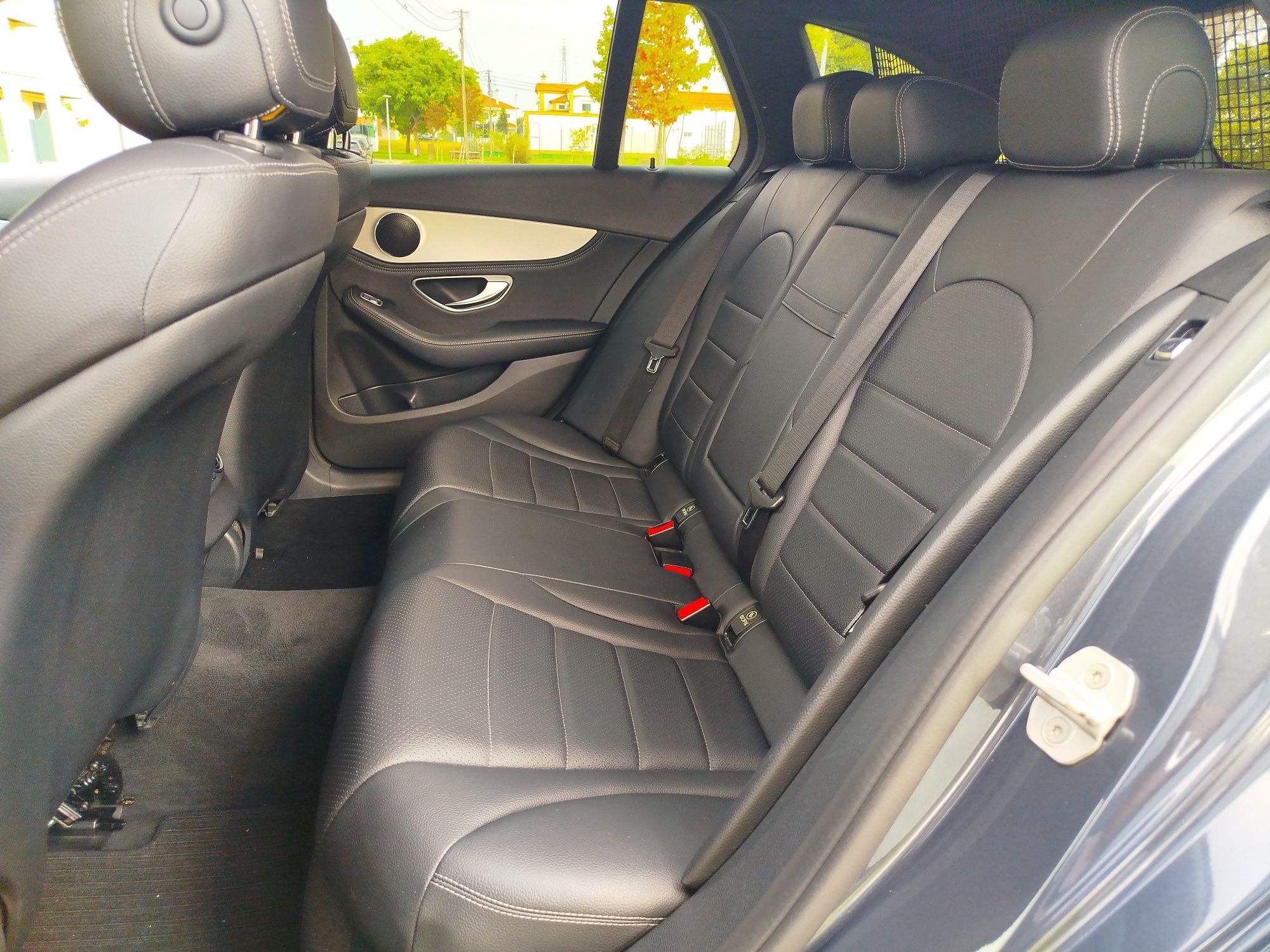 Mercedes C220d bluetec avantgarde++ de 2015 aceito retoma