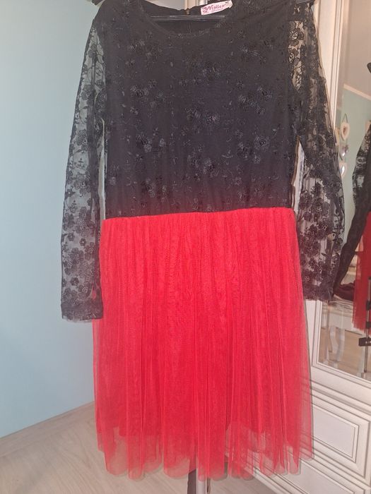 Świąteczna sukienka dla dziewczynki rozmiar 158 cm