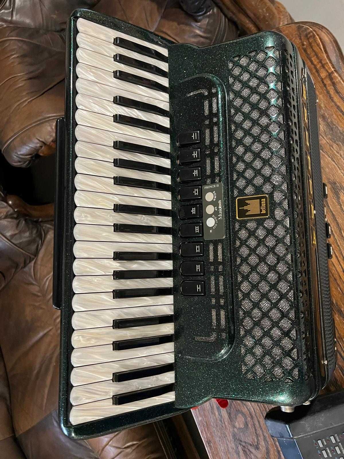 Akordeon Beltuna Studio IV 120 basów + Midi Musictech