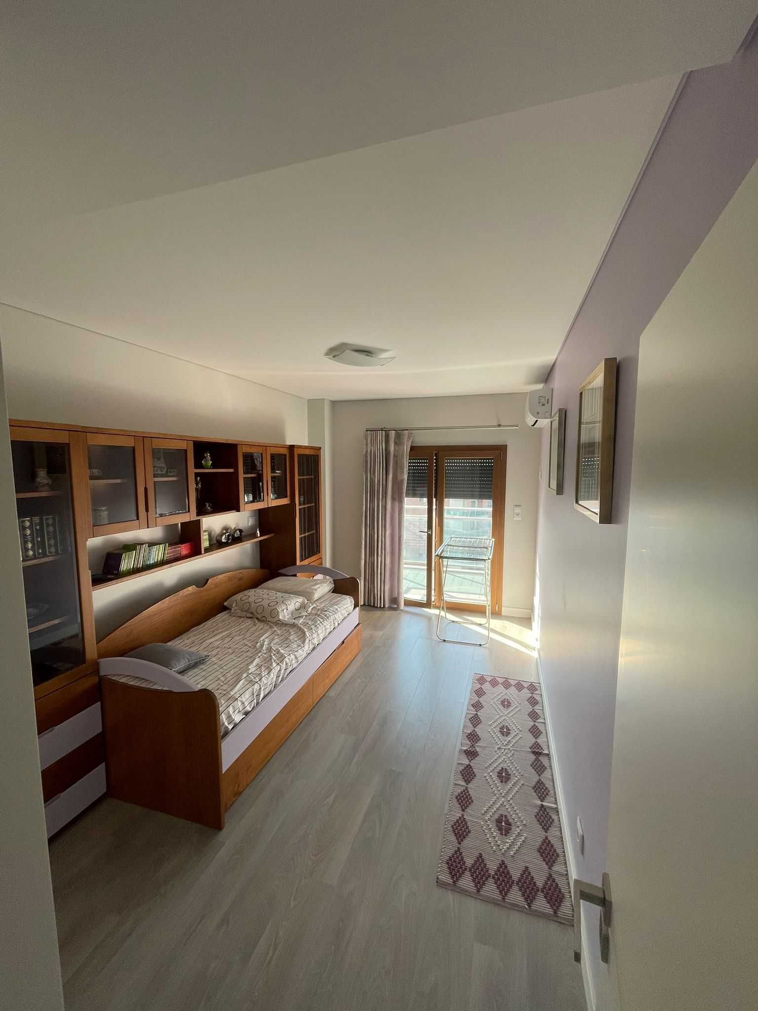 Apartamento T3 novo na Malvarosa com vista rio