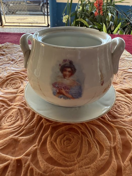 Conjunto porcelana antigo!