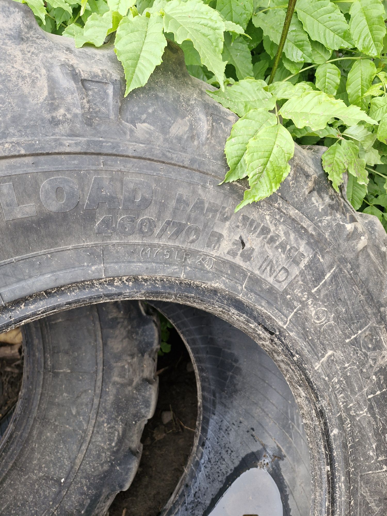 Шини,резина 460 70 R 24 до фронтальних наватажуважів Manitou,JCB
