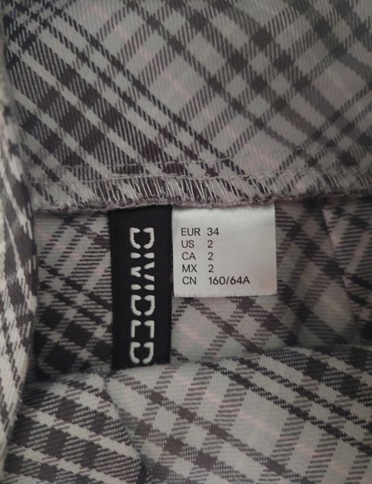 spódniczka z zakładkami nowa