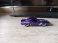Hot wheels dodge challenger