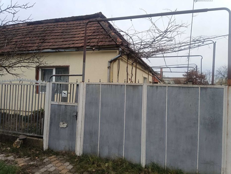 3 кімнатний будинок 89 кв.м. на тихій вулиці, жилий, 10-15 пішки центр