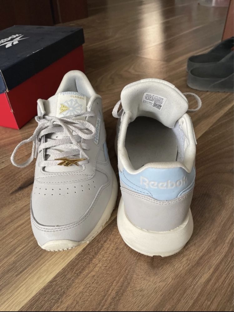 Szare skórzane buty Reebok 38,5