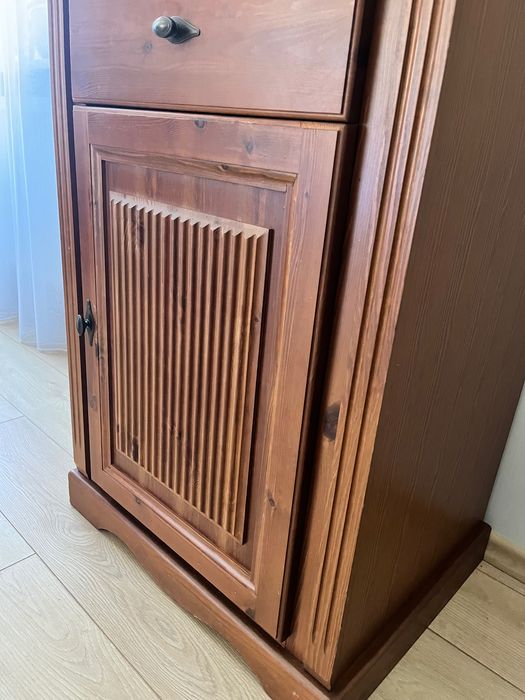 Komplet mebli drewnianych