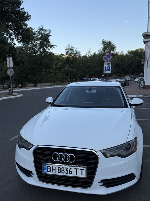 Продам авто Audi a6 c7 2015