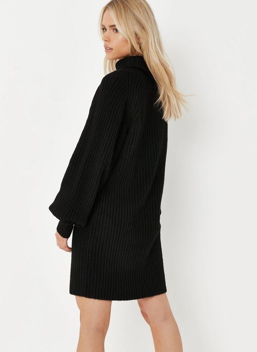 Вязанное теплое платье