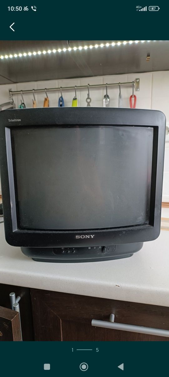 Телевизор Sony с пультом