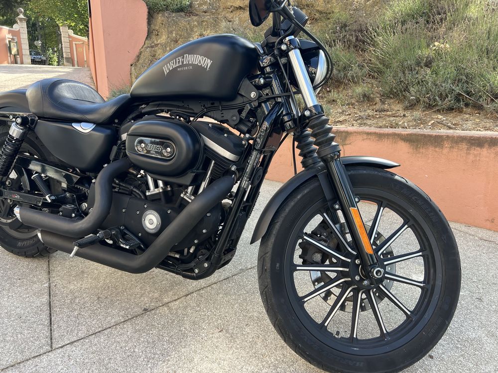 Harley Davidson 883