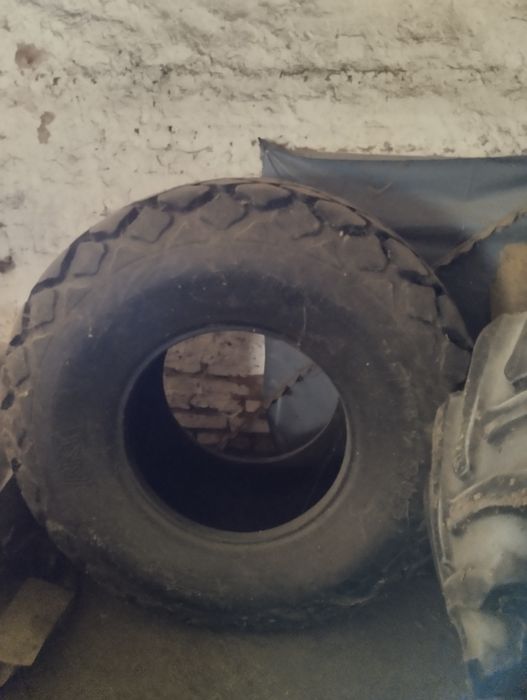 Колеса шини до комбайна 28 1.26 r3