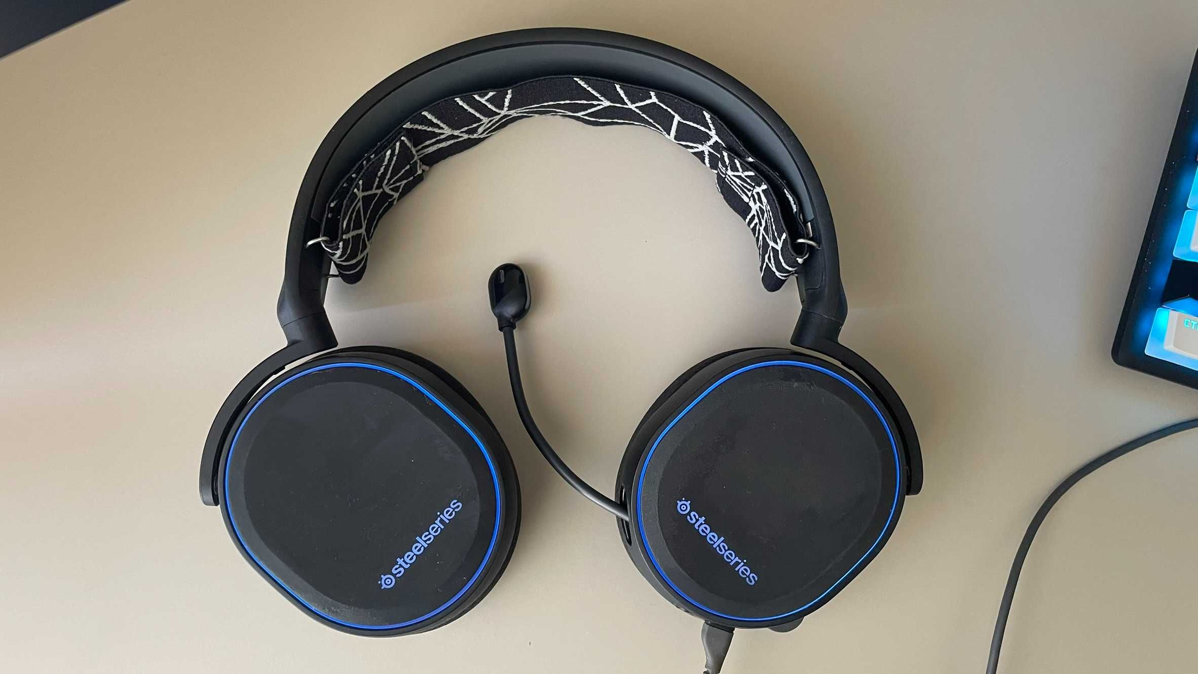 Headset SteelSeries Arctis 5 com Caixa Original