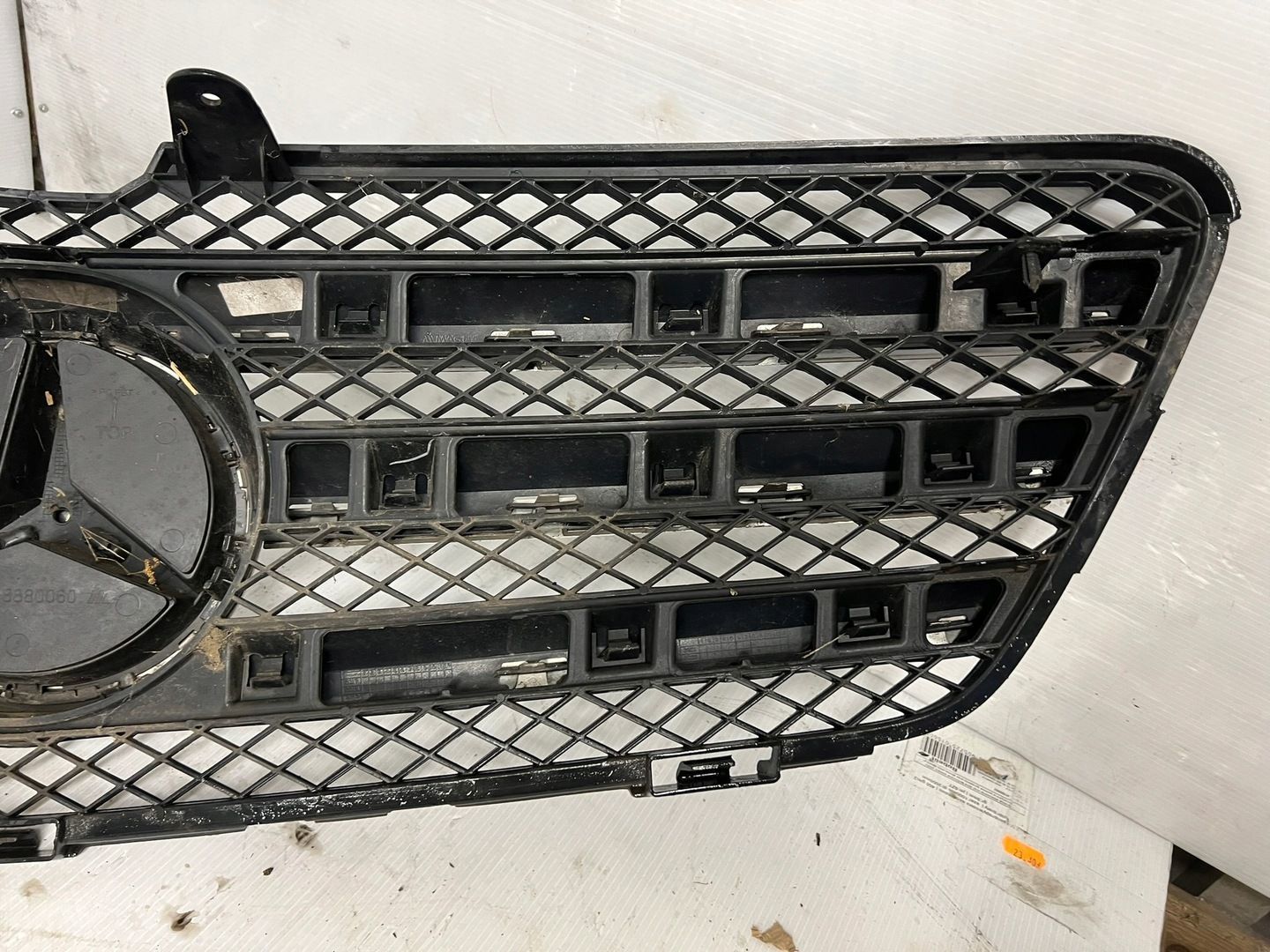 ATRAPA GRILL MERCEDES R KLASA W251 LIFT A2518880060
