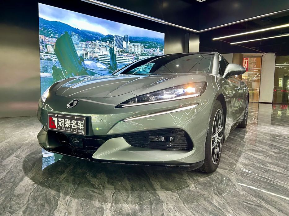 Denza Z9 GT