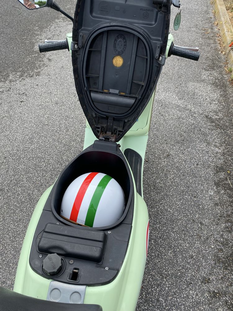 Vespa et4  150-4T
