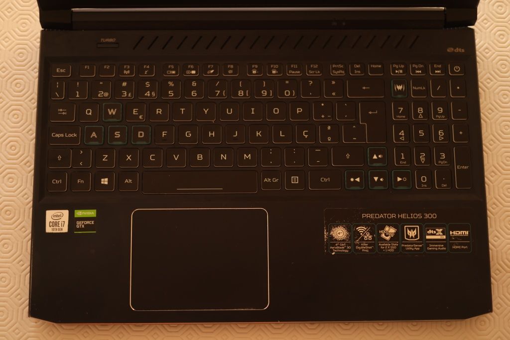 Computador Portátil PREDATOR Helios 300 (NÃO FUNCIONA)