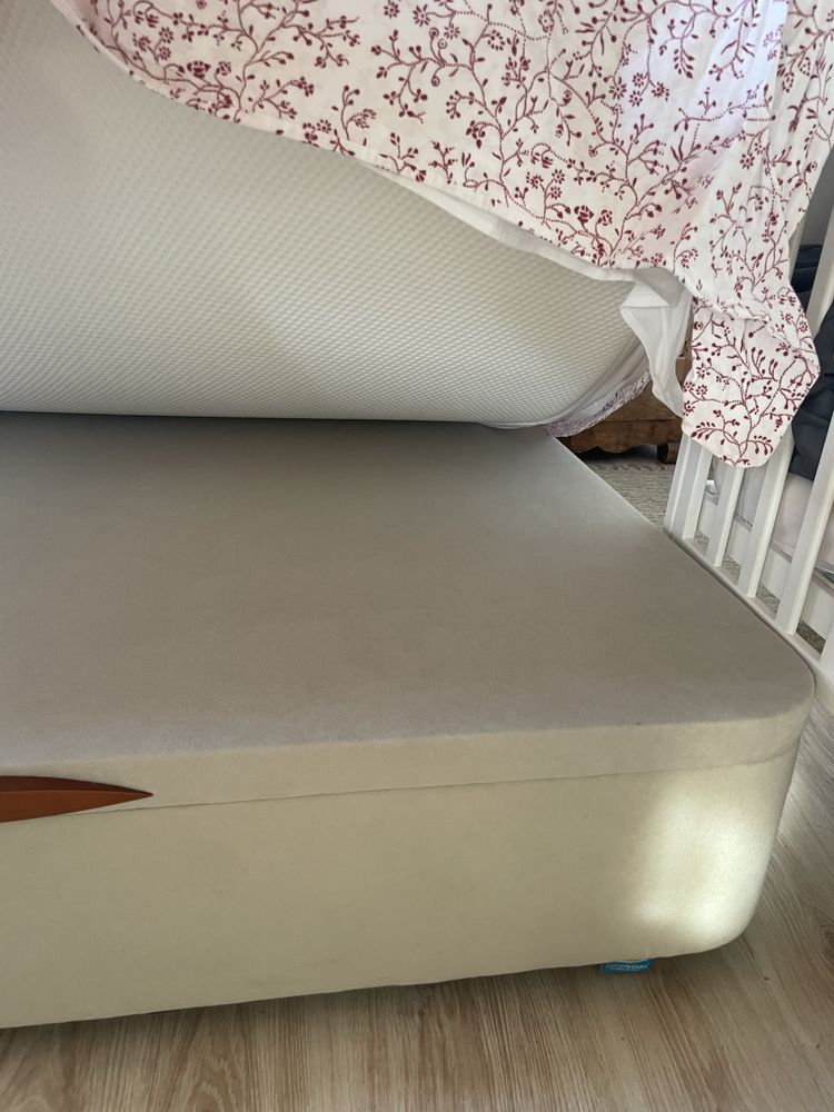 Cama/ sommier beije (colchao opcional)