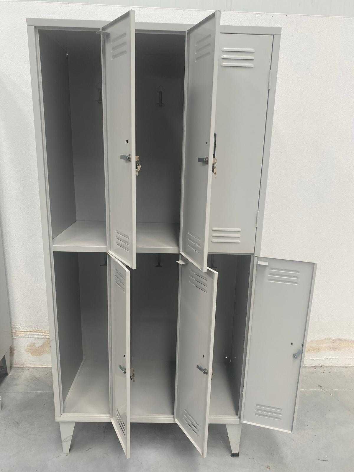 Cacifo em Metal 6 portas - Excelente estado