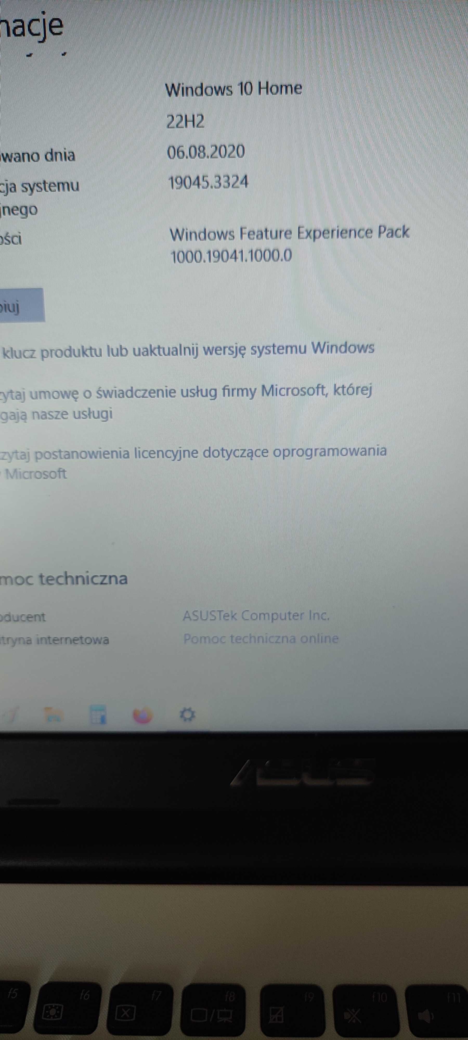 Asus laptop biały z napędem CD  pamięć RAM 4 GB