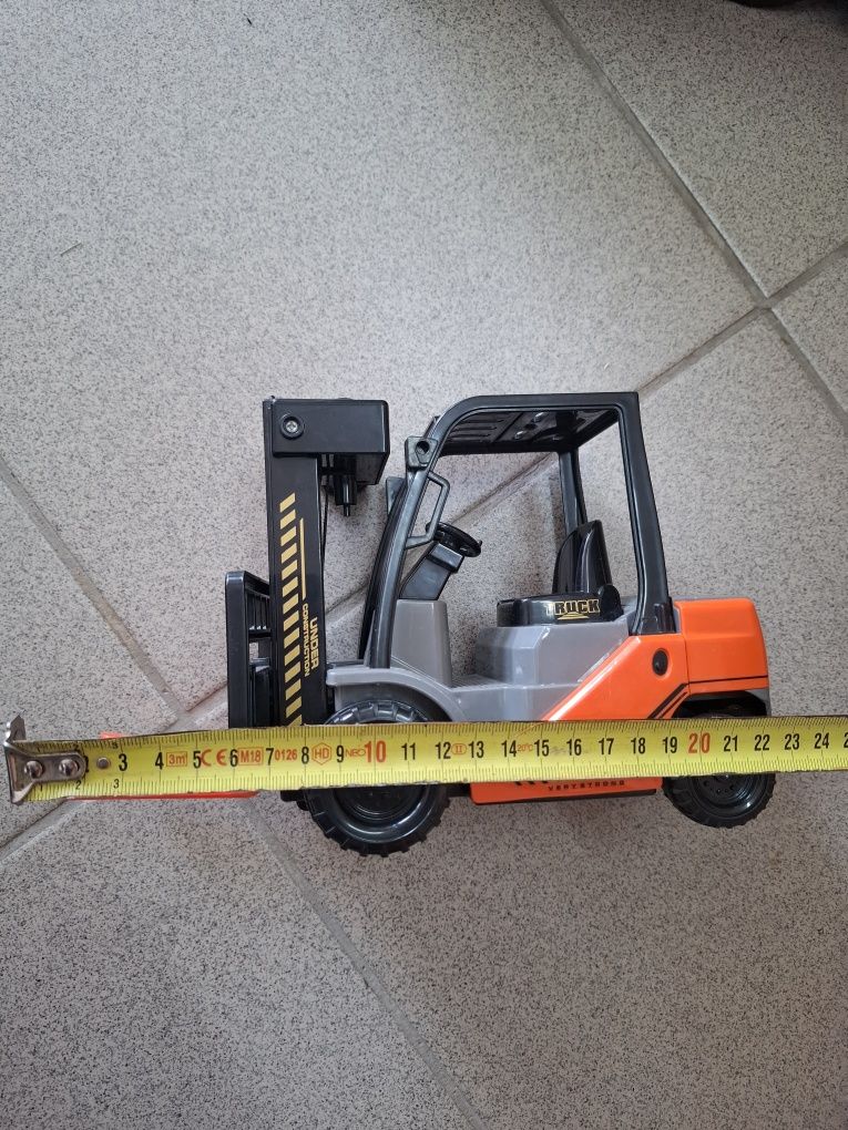 Wózek widłowy auto samochód