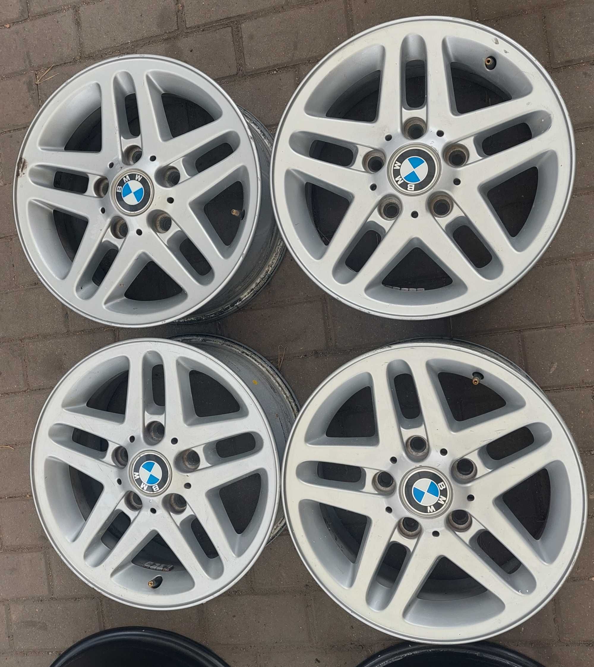 Felgi aluminiowe 15  BMW  oryginalne