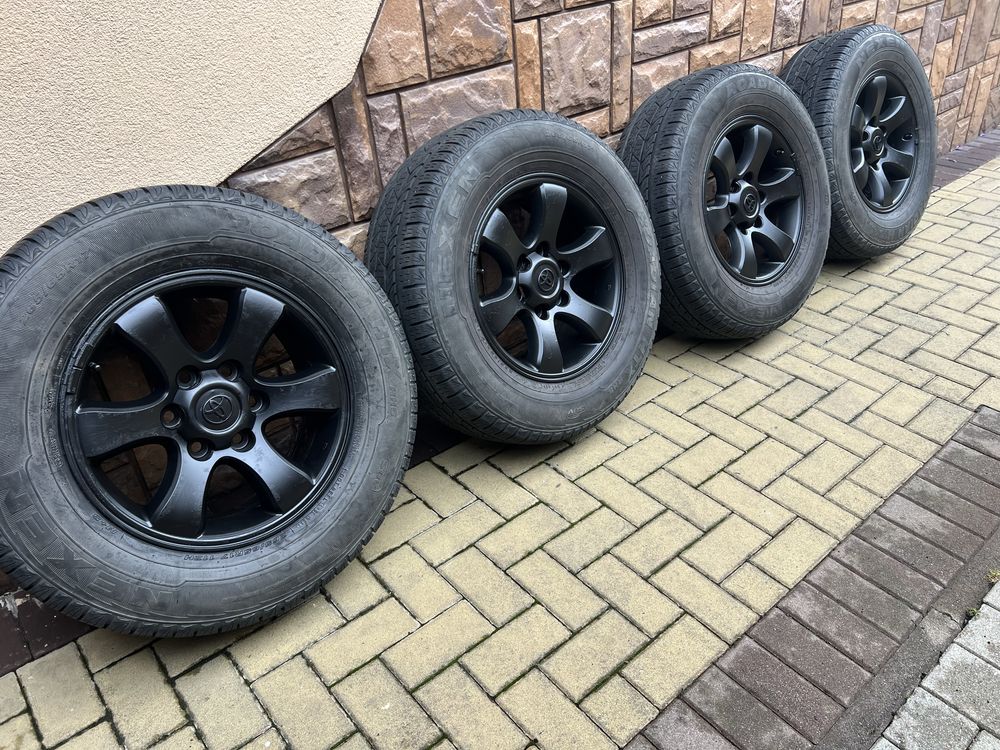 Sprzedam alufelgi wraz z oponami z Toyoty Lamd Cruiser