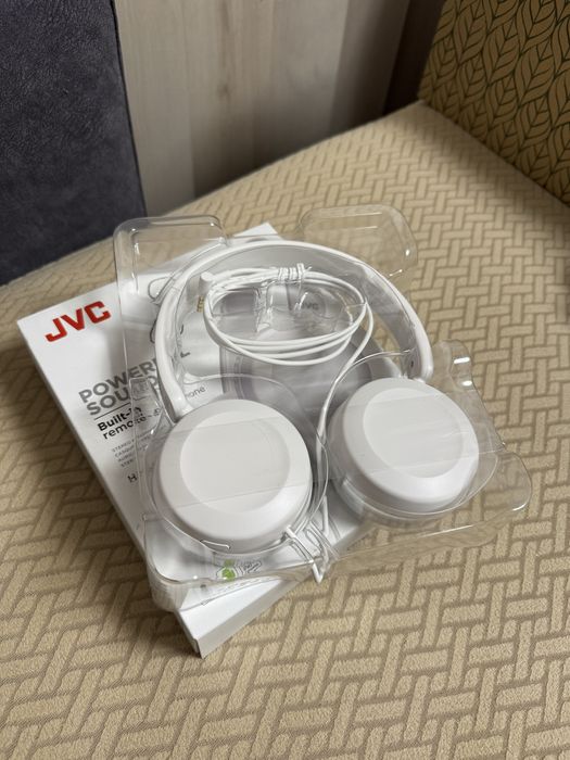 Słuchawki przewodowe JVC HA-S31M-W