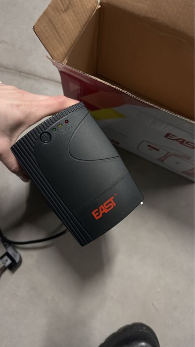 Бесперебійник акамулятор