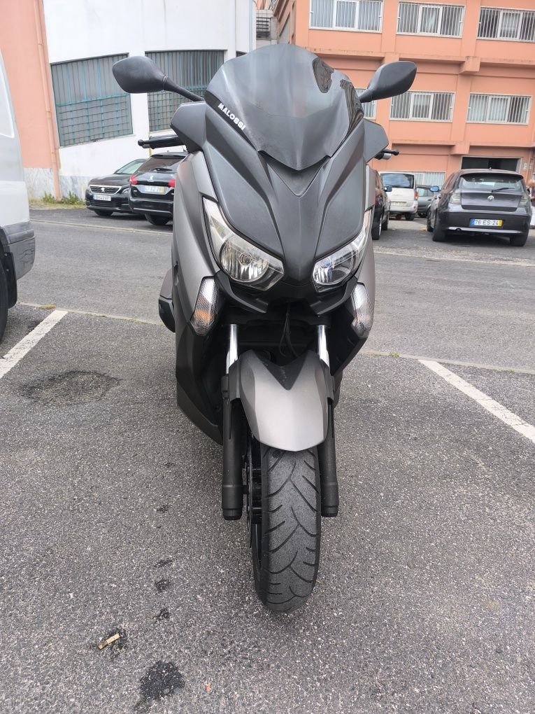 Yamaha xmax400 impecável